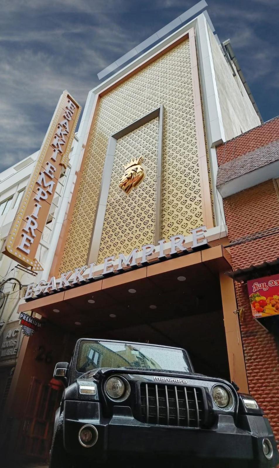 Esakki Empire Hotell Chennai Exteriör bild