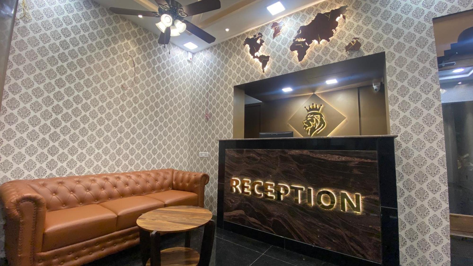 Esakki Empire Hotell Chennai Exteriör bild