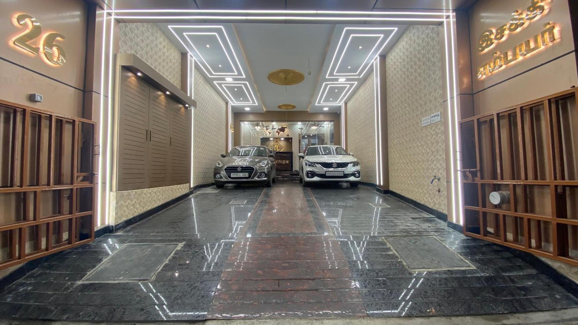 Esakki Empire Hotell Chennai Exteriör bild