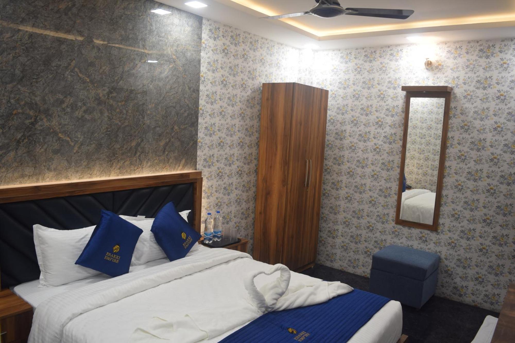Esakki Empire Hotell Chennai Exteriör bild