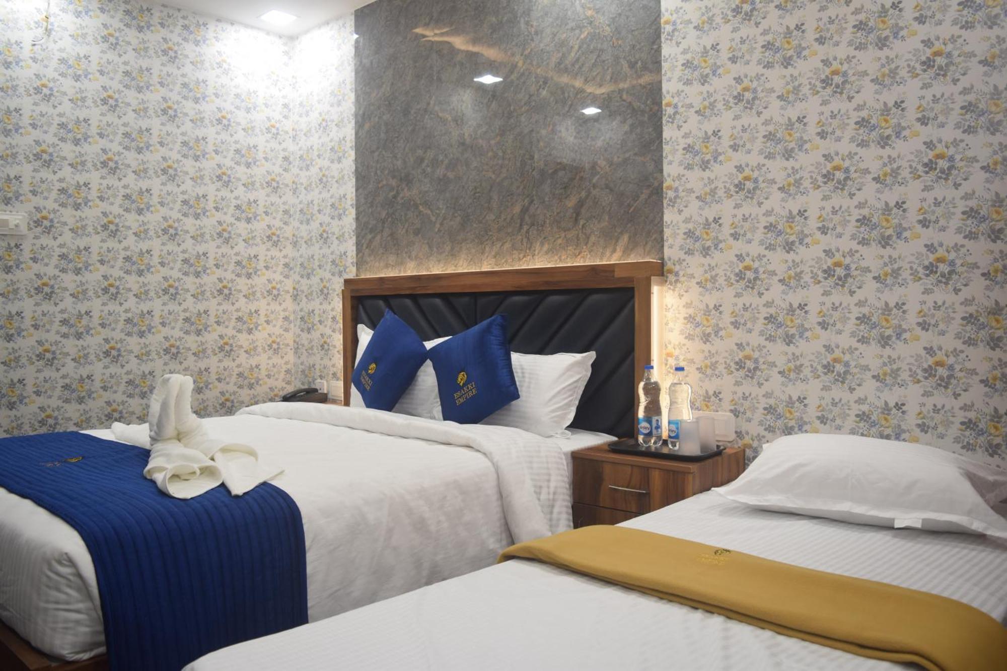 Esakki Empire Hotell Chennai Exteriör bild