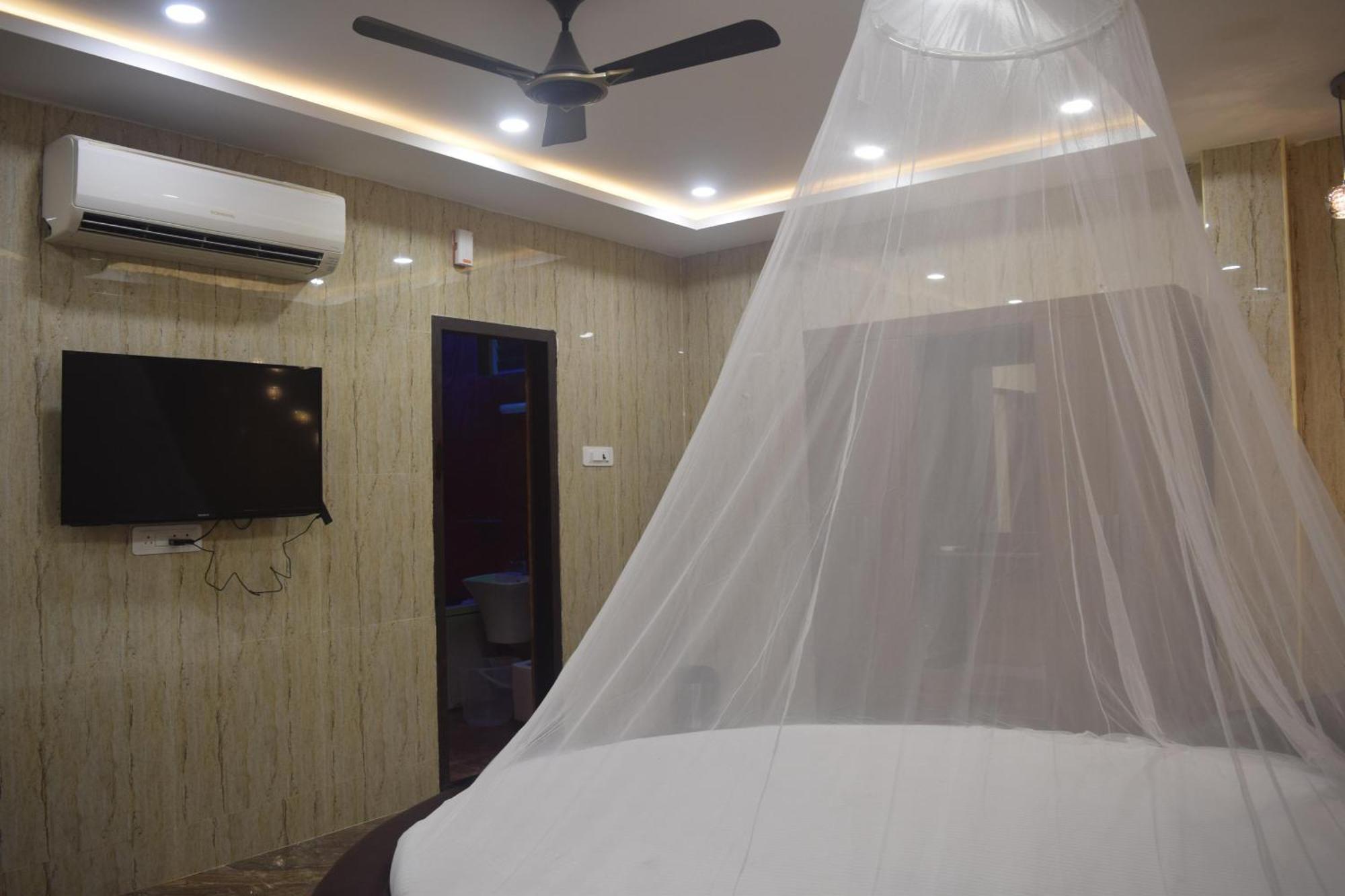 Esakki Empire Hotell Chennai Exteriör bild